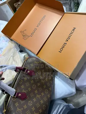Fully Boxed Louis Vuitton Speedy Soft 30 Bag