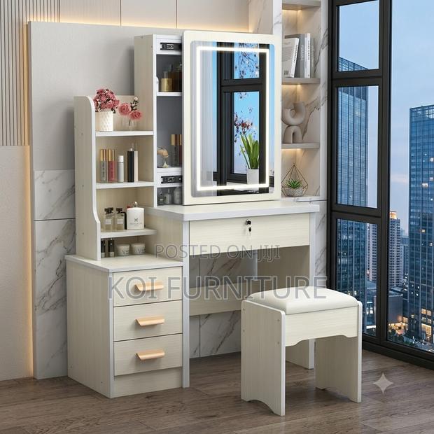 Dressers; White Board Vanity Dressing Table Set - thumbnail 3