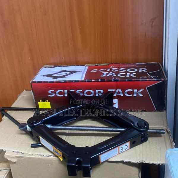 Heavy Duty 2ton Manual Emergency Tire Change Scissor Jack With Handle