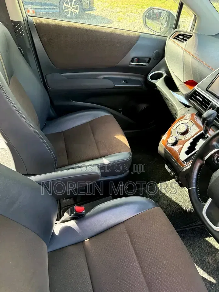Toyota Sienta 2020 White