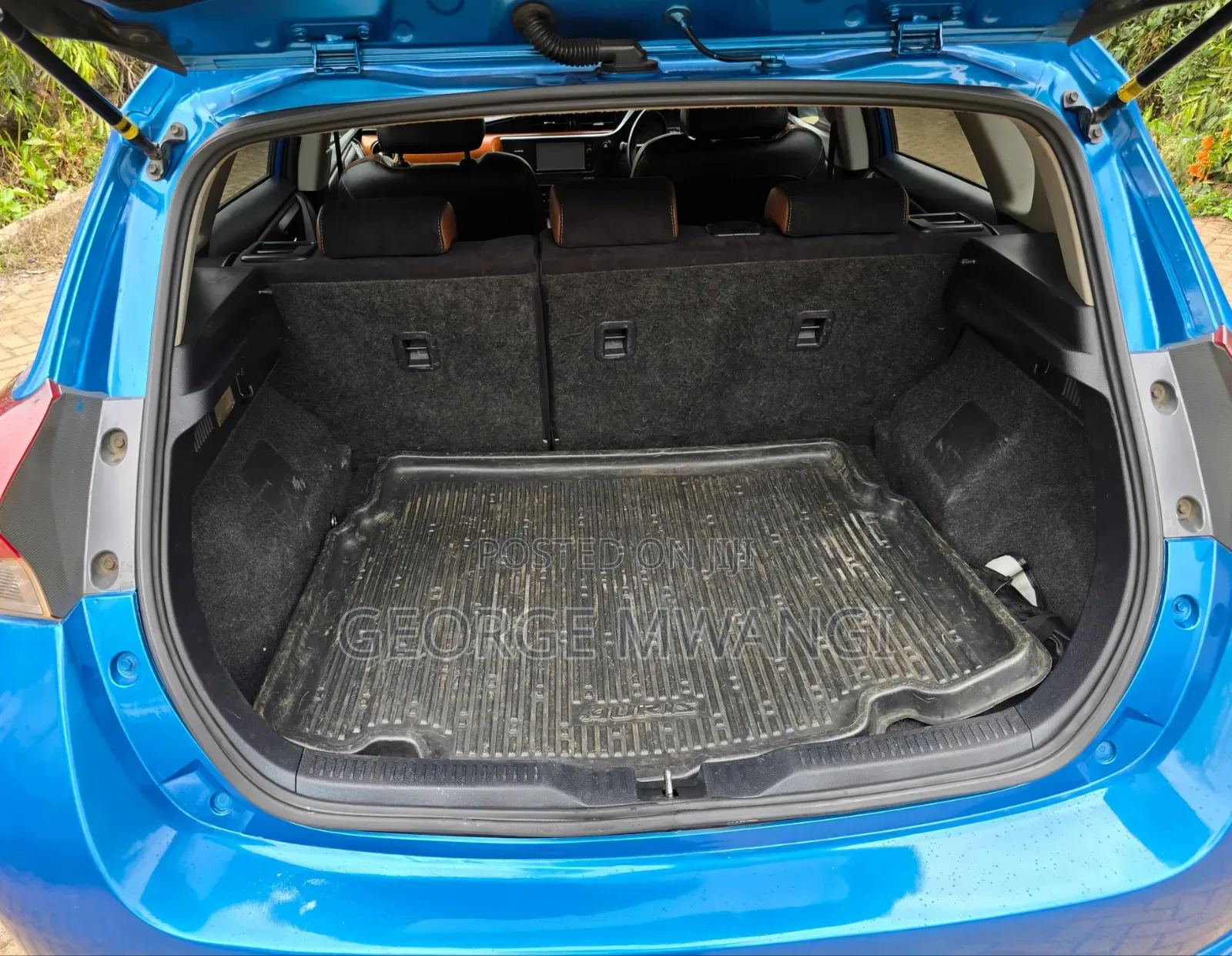 Toyota Auris 2015 Blue