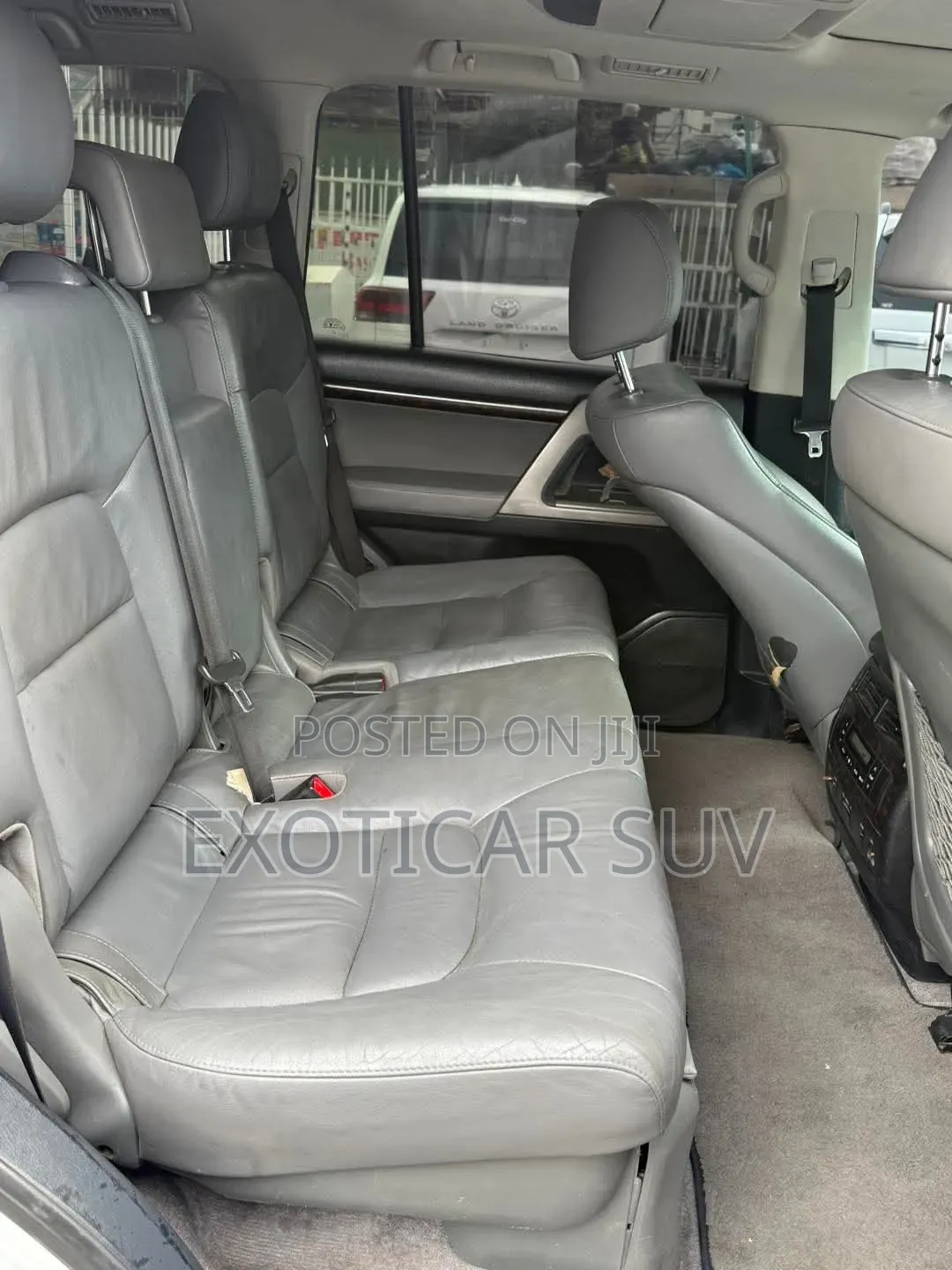 Toyota Land Cruiser 2012 Silver