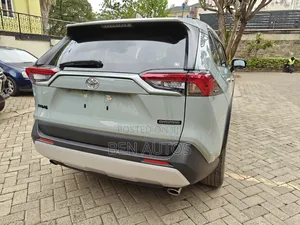Toyota RAV4 2019 Teal