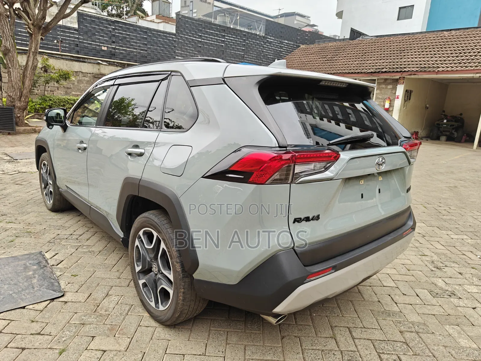 Toyota RAV4 2019 Teal