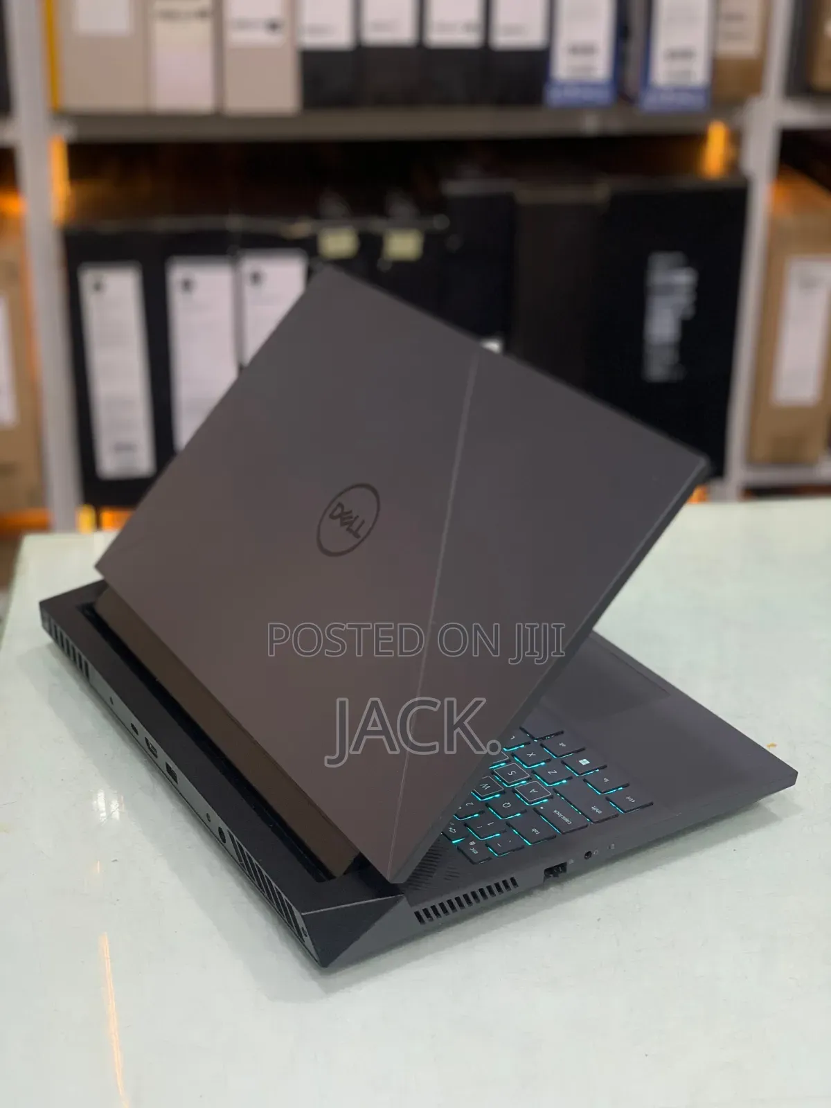 Laptop Dell G15 5530 16GB Intel Core i7 SSD 1T