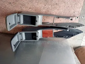 Center Console Premio 240