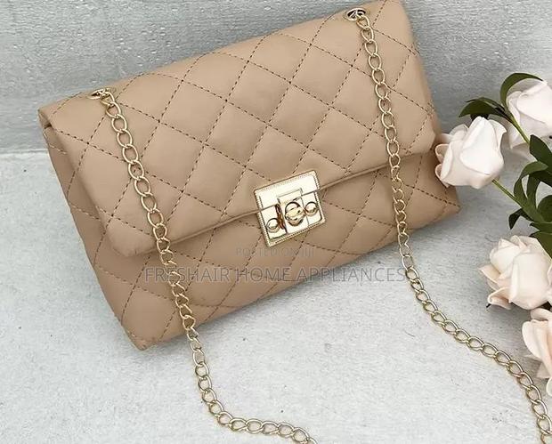 Classic Handbags for Ladies - thumbnail 3