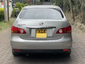 Nissan Bluebird 2007 Silver