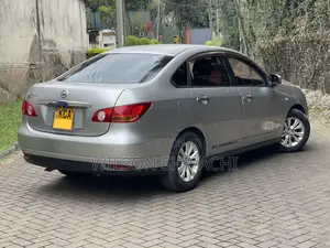 Nissan Bluebird 2007 Silver