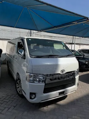 Toyota HiAce 2019 White