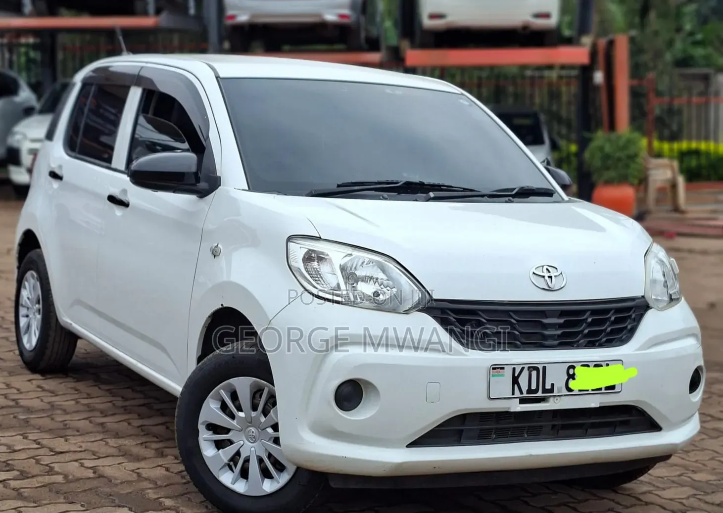 Toyota Passo 2017 White
