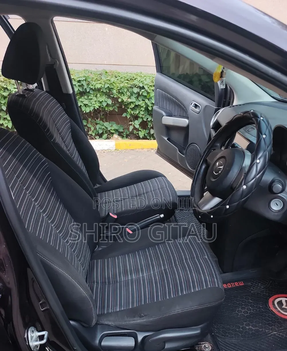 Mazda Demio 2011 Burgundy