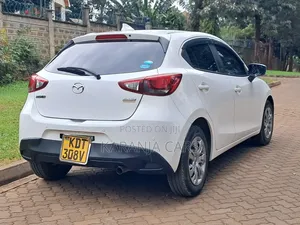 Mazda Demio 2018 White