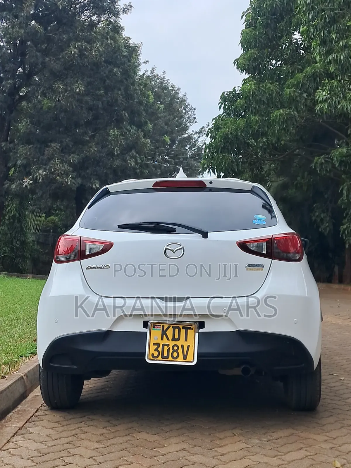 Mazda Demio 2018 White