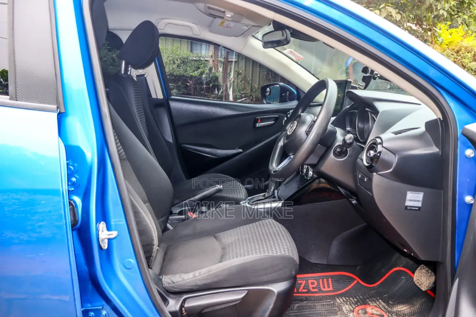 Mazda Demio 2017 Blue