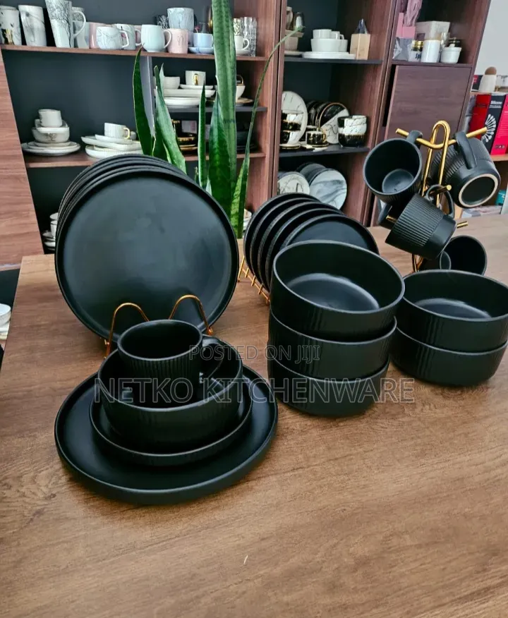 24pieces Black Dinnerset