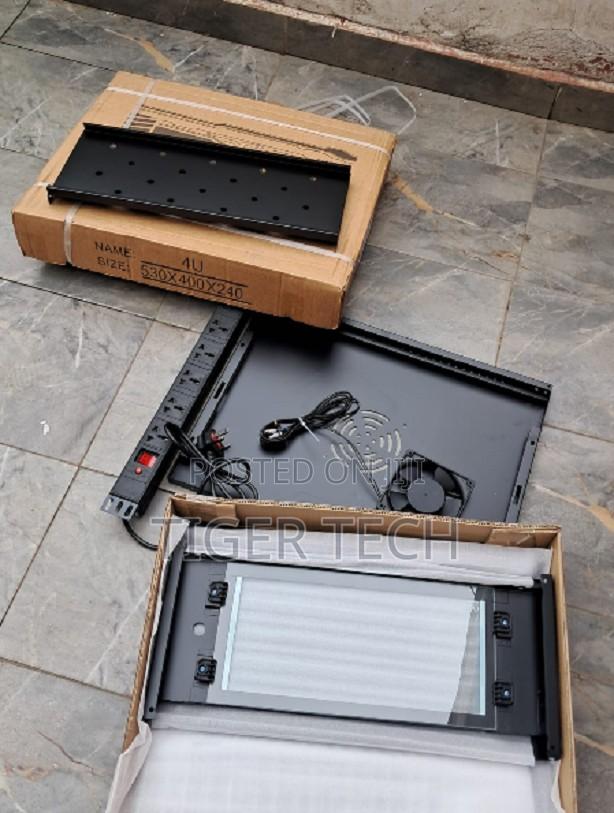 4u Network Rack 530mm X 400mm X 240mm With Multi-Socket Rackmount Pdu