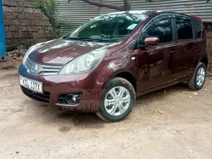 Nissan Note 1.6 Petrol 2010 Red