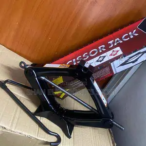 Small Designed to Handle Scissor Jack / 2 Ton Lift Support Tool