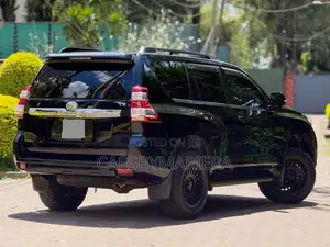 Toyota Land Cruiser Prado 2.8 2017 Black