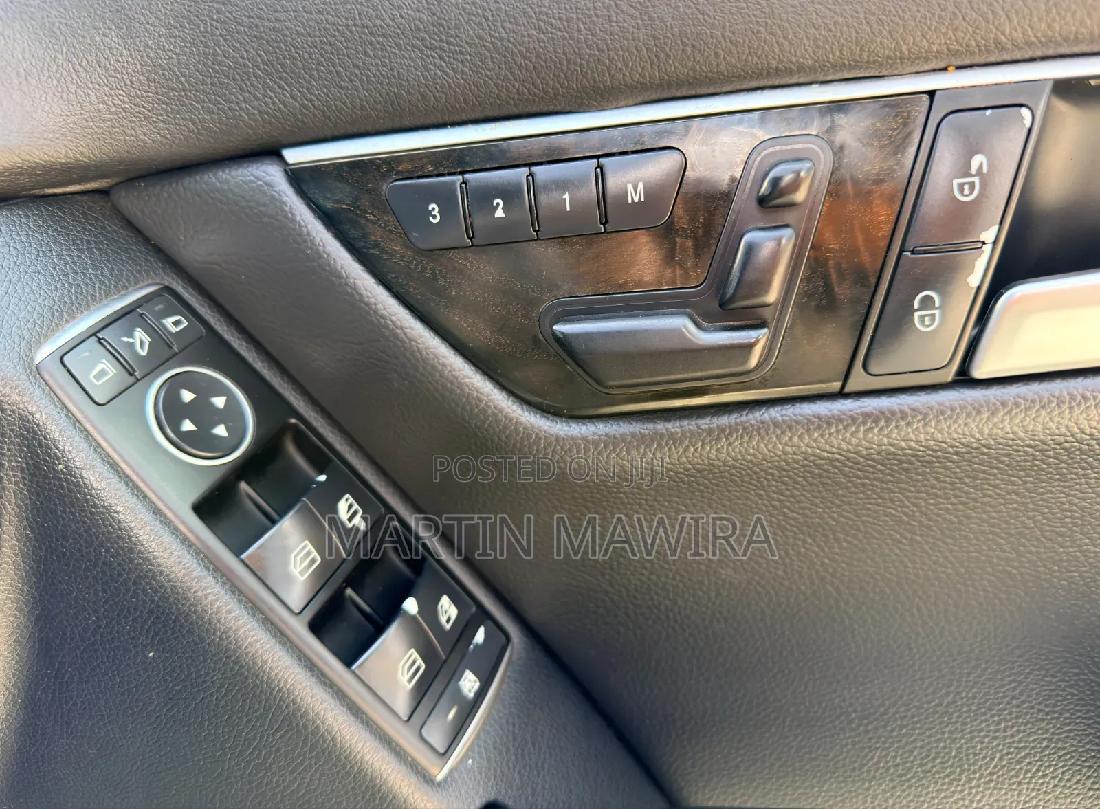 Mercedes-Benz C200 2012 Blue