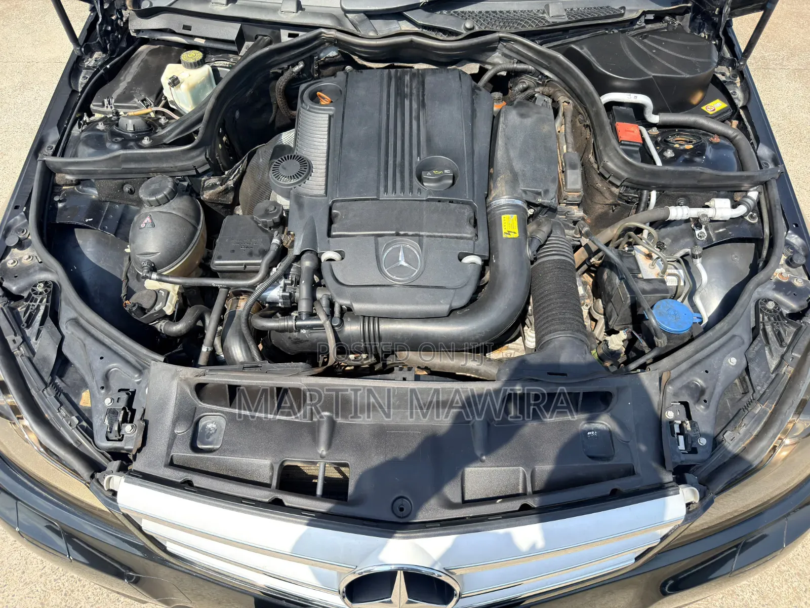 Mercedes-Benz C200 2012 Blue