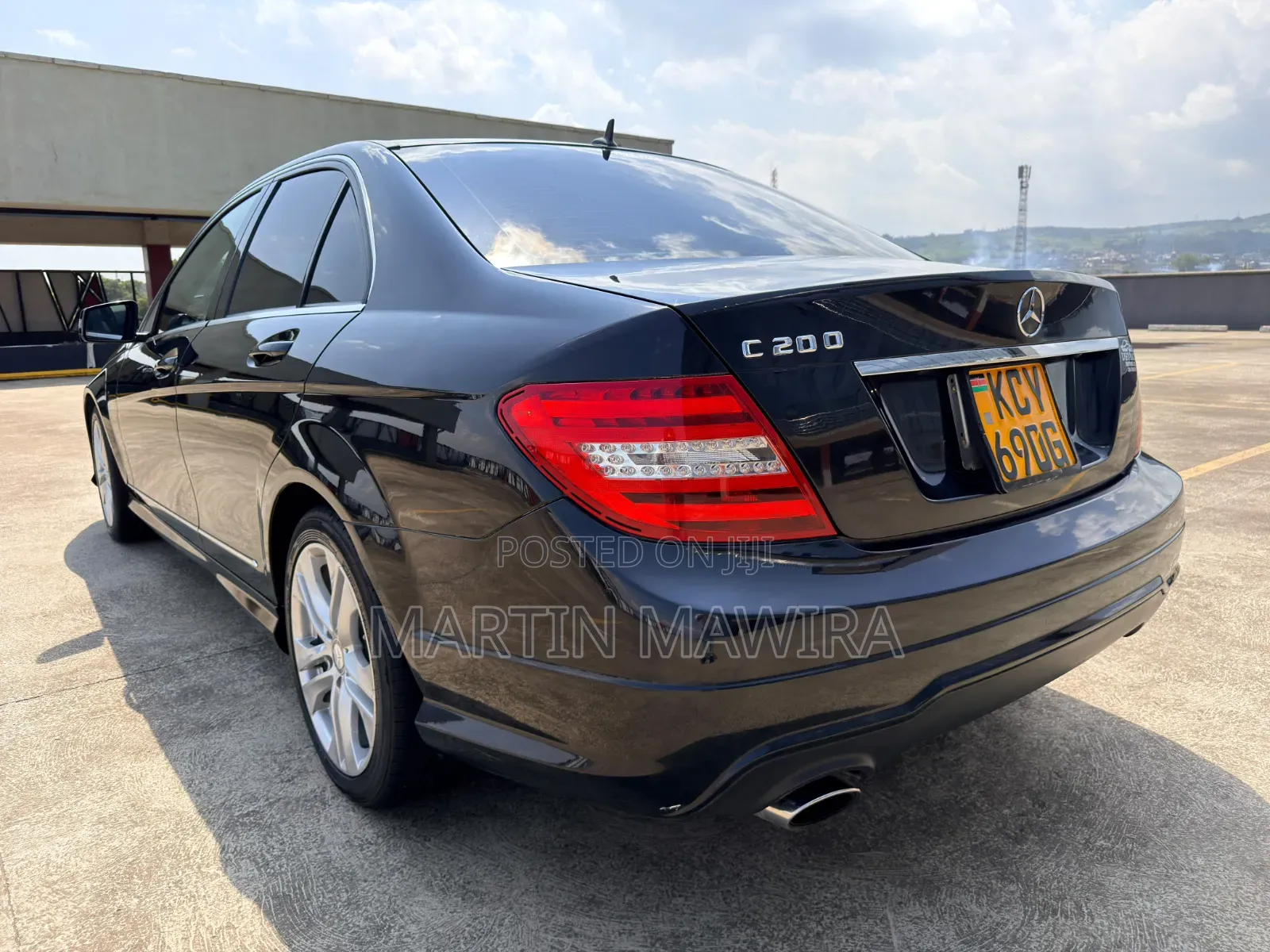 Mercedes-Benz C200 2012 Blue
