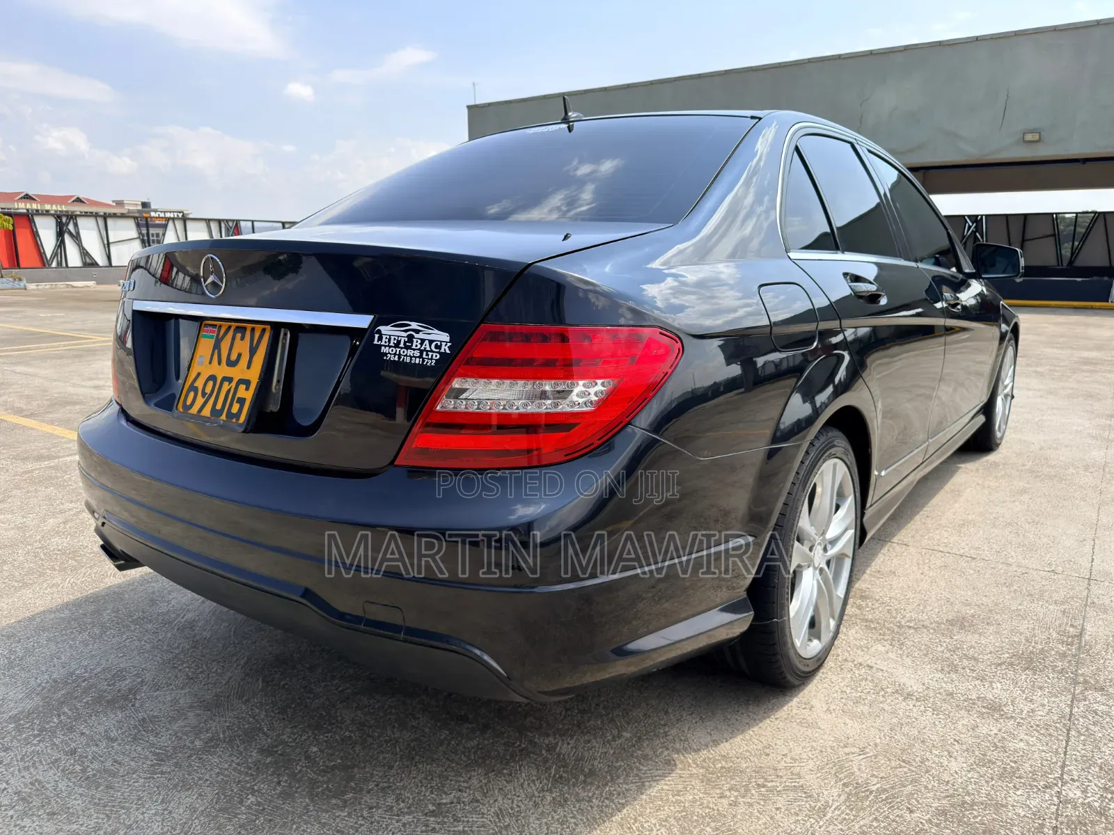 Mercedes-Benz C200 2012 Blue