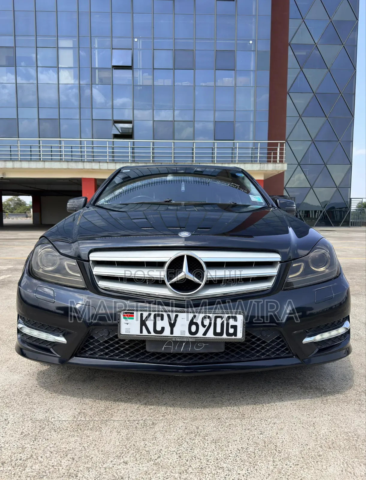 Mercedes-Benz C200 2012 Blue