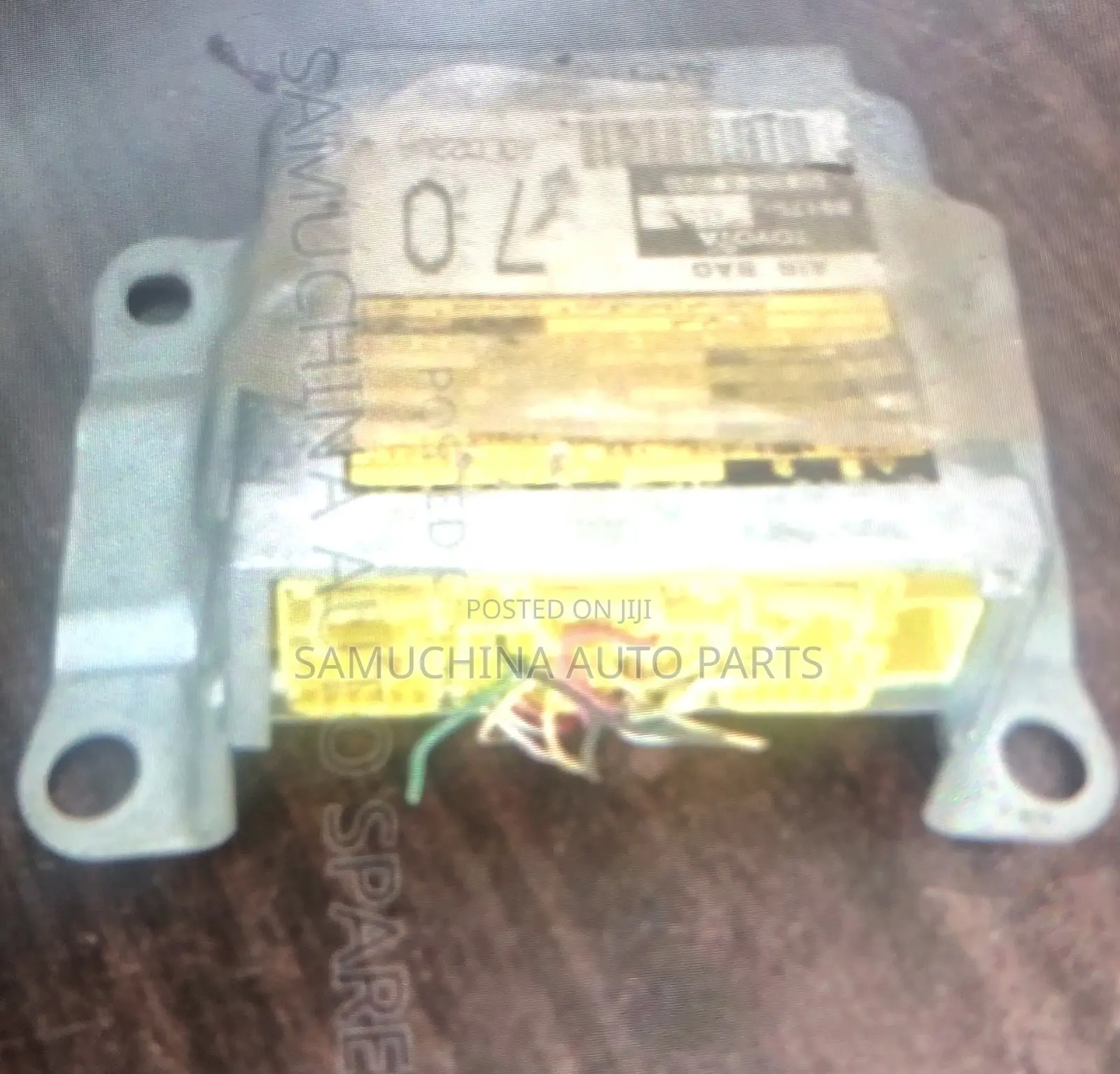 SRS Unit / Airbag Computer Toyota Raum