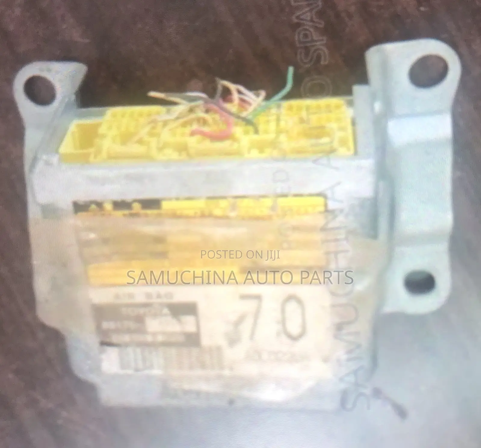 SRS Unit / Airbag Computer Toyota Raum