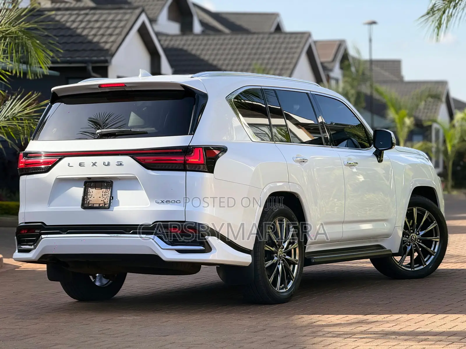 Lexus LX 600 2023 White