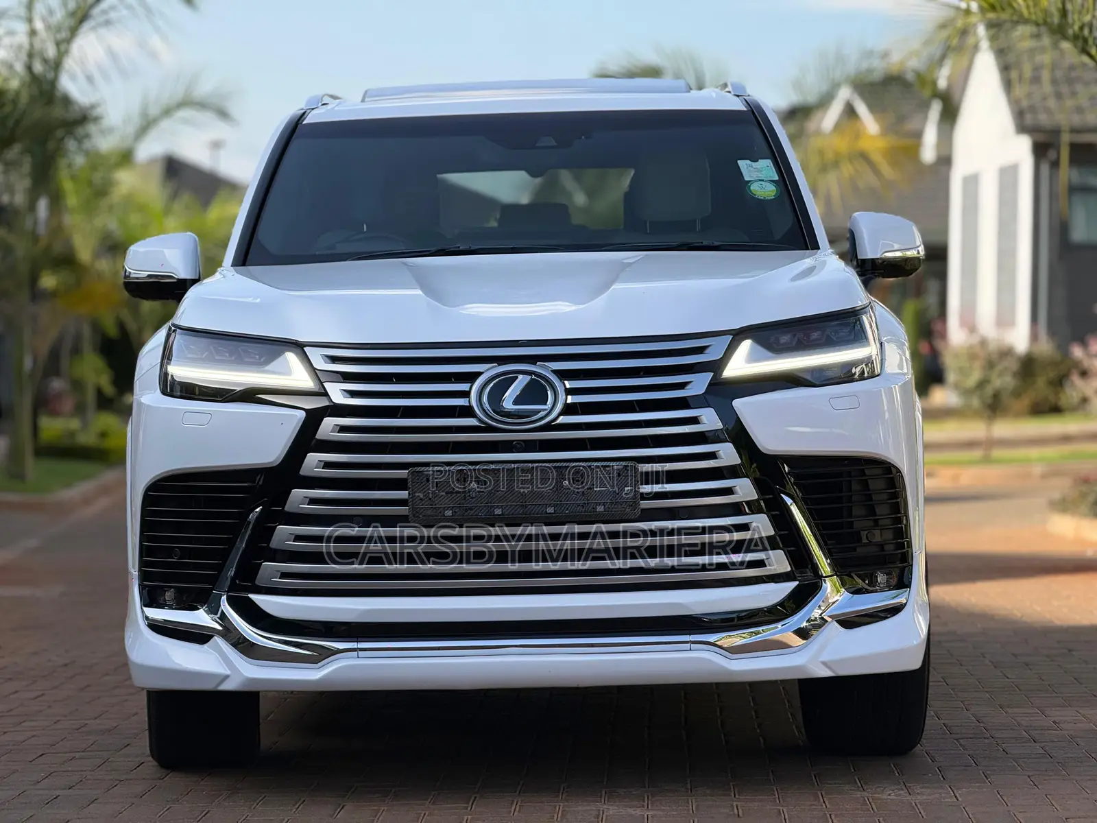 Lexus LX 600 2023 White