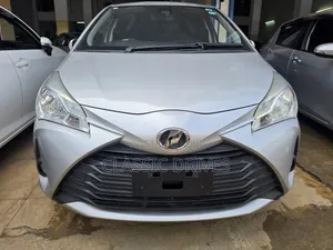 Toyota Vitz 2019 Silver