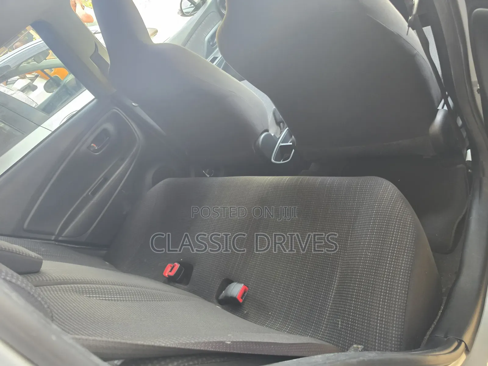 Toyota Vitz 2019 Silver