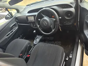 Toyota Vitz 2019 Silver