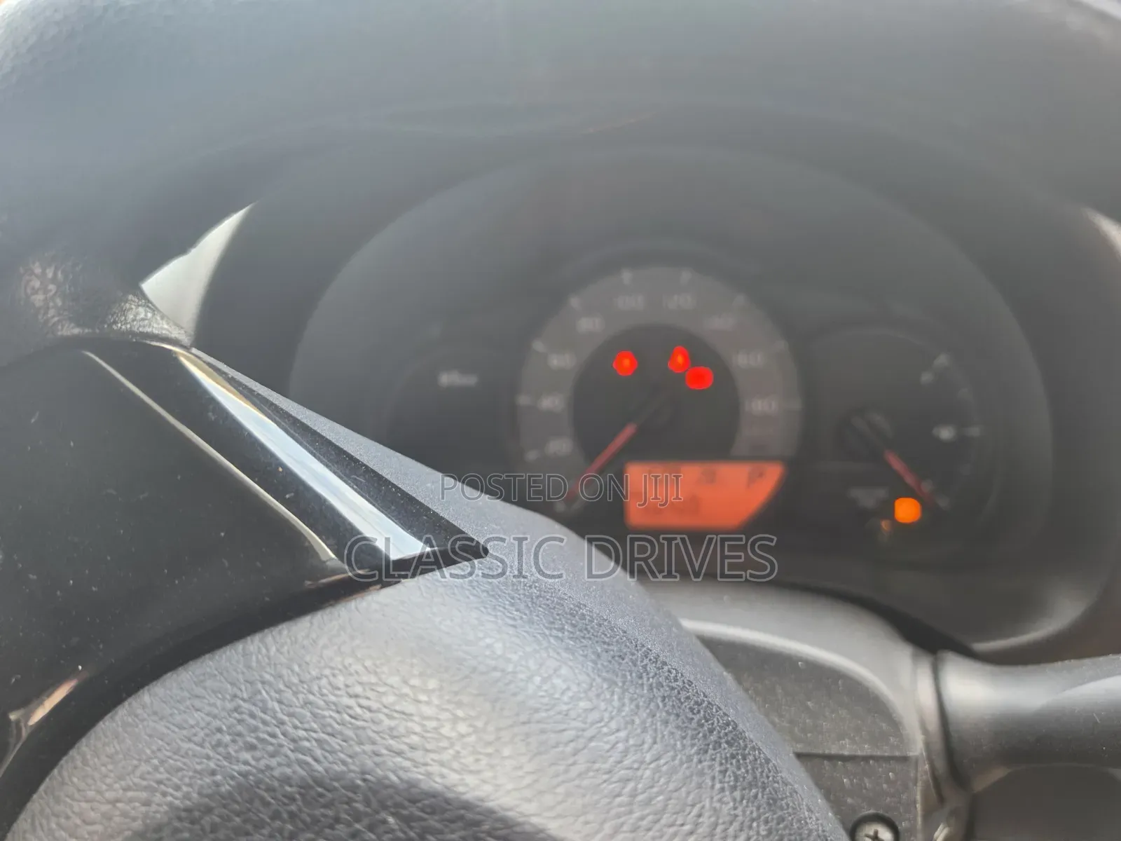 Toyota Vitz 2019 Silver