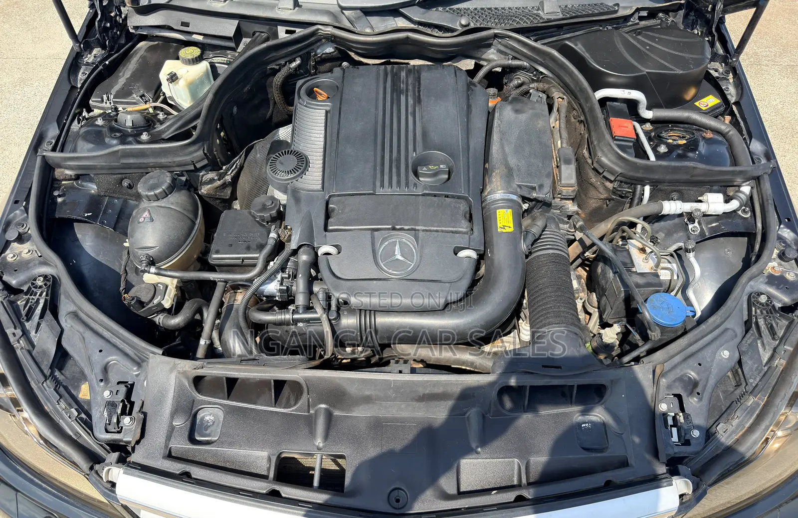 Mercedes-Benz C200 2012 Black