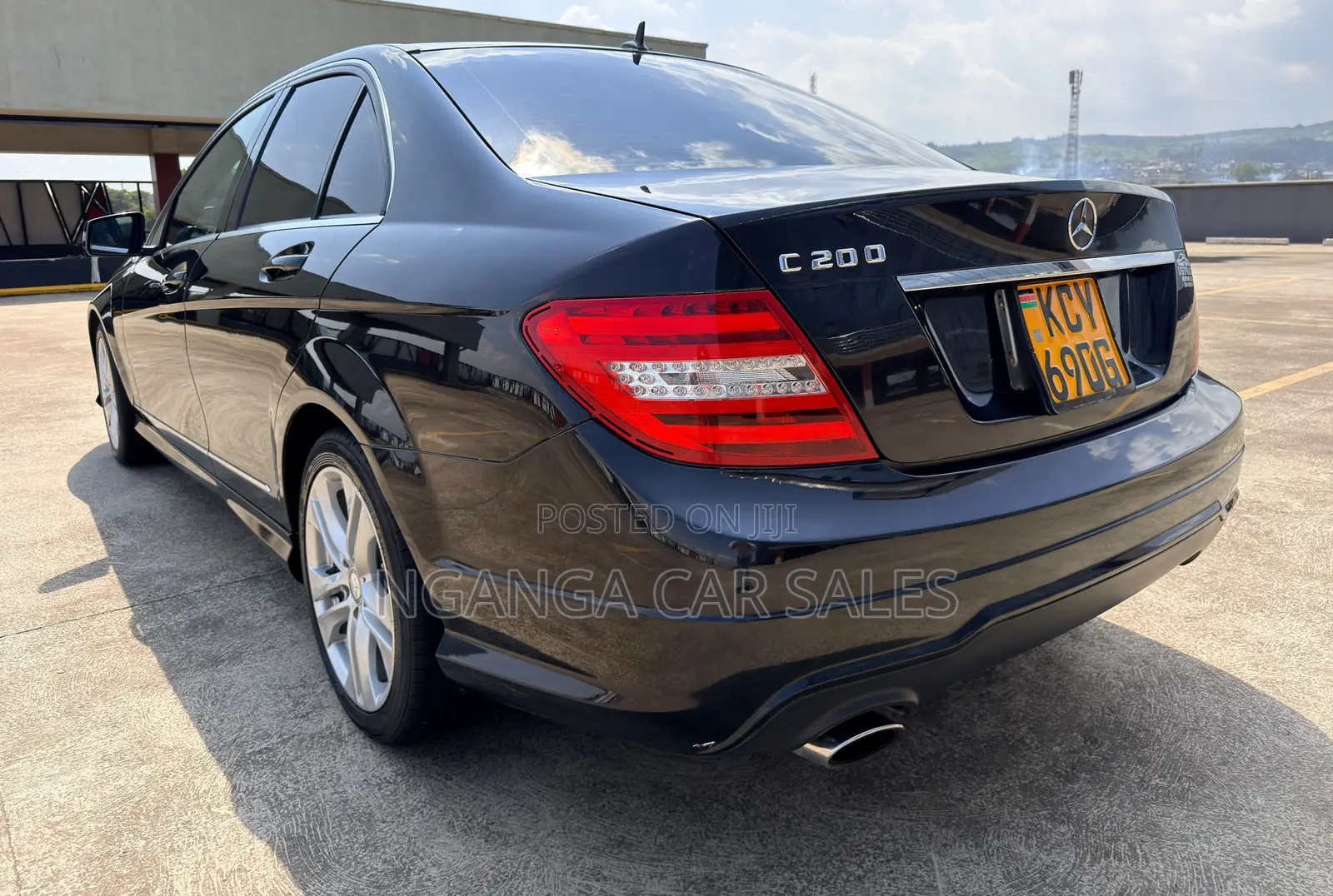 Mercedes-Benz C200 2012 Black