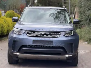 Land Rover Discovery 2018 Blue
