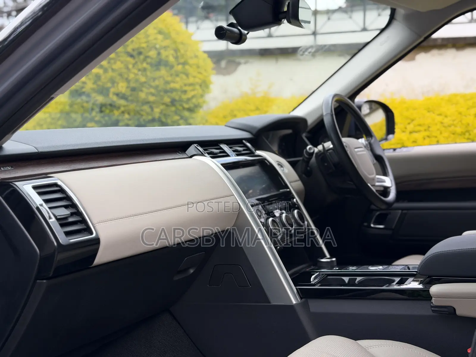 Land Rover Discovery 2018 Blue
