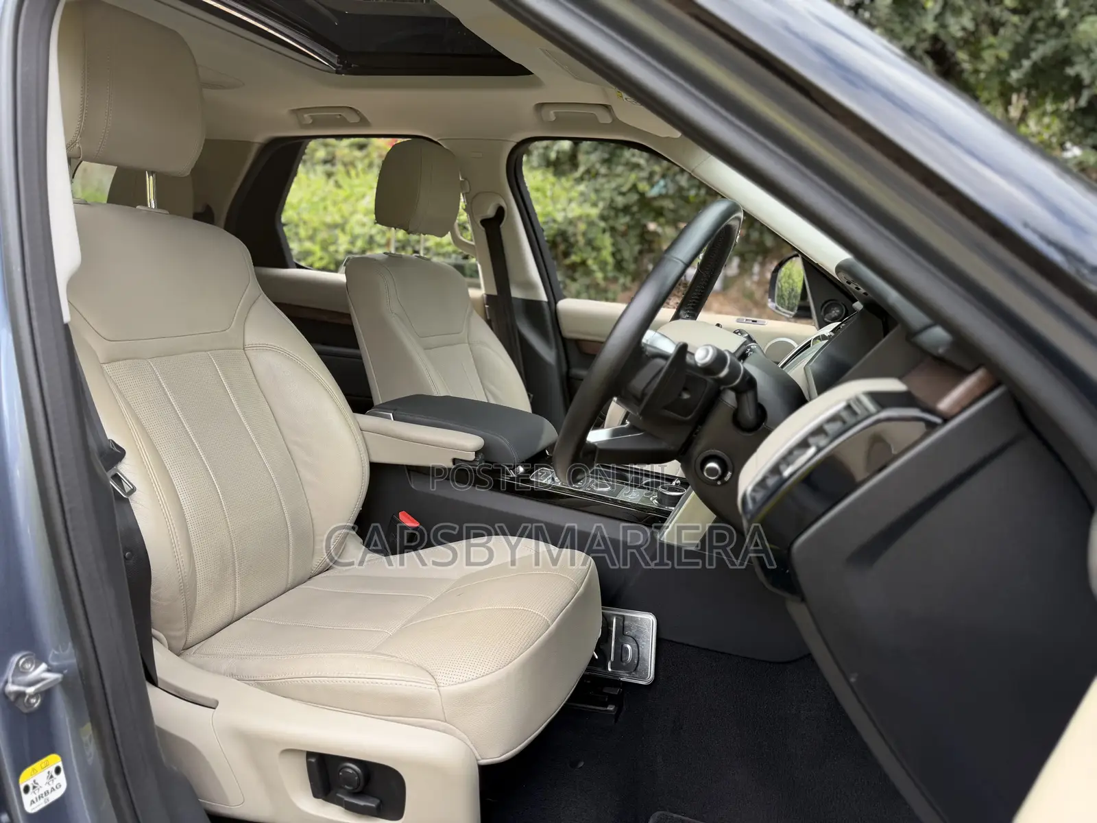 Land Rover Discovery 2018 Blue