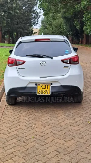 Mazda Demio 2018 White