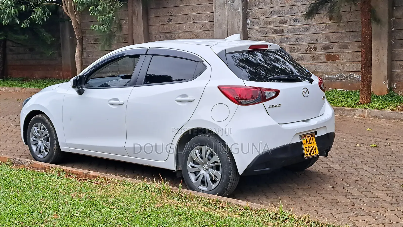 Mazda Demio 2018 White