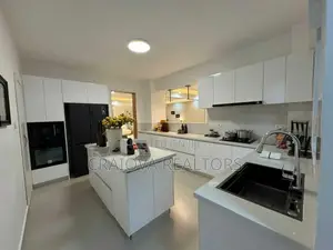 4bdrm Apartment in Hurlingham for sale