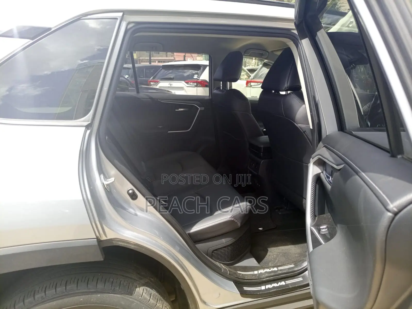 Toyota RAV4 2019 Silver