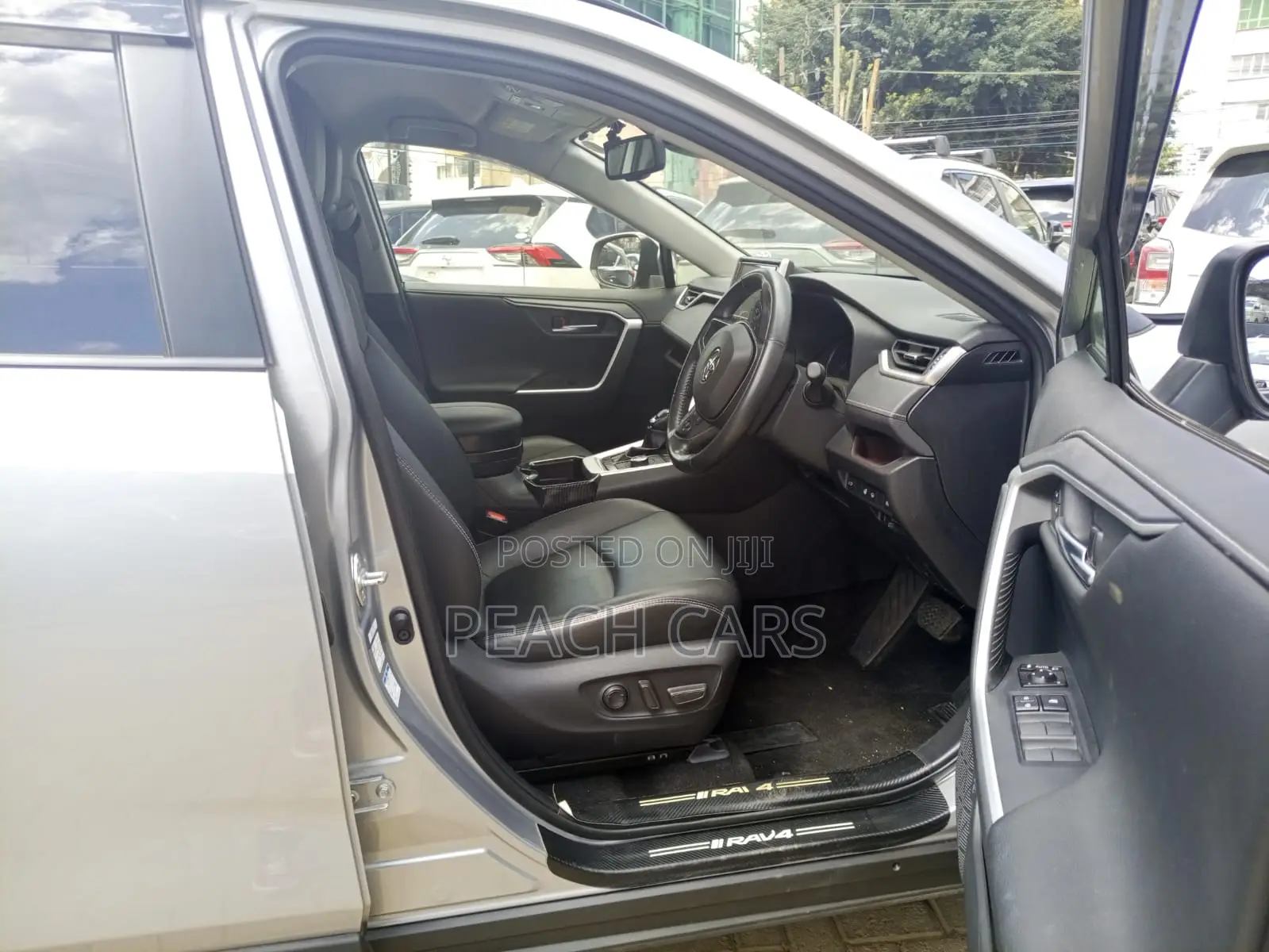 Toyota RAV4 2019 Silver
