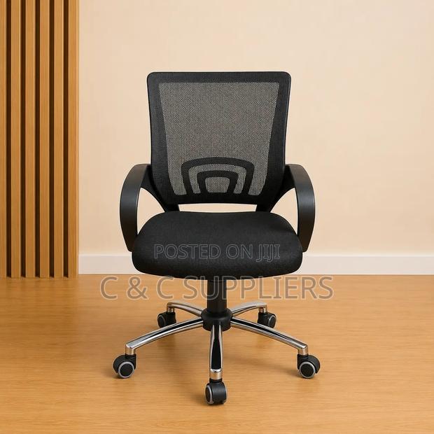 Clerical Office Chair. - thumbnail 7