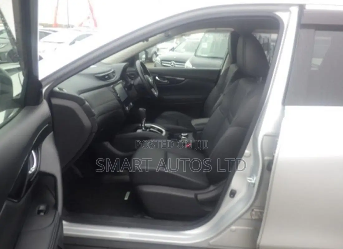 Nissan X-Trail 2.0 Petrol FWD 2019 Silver