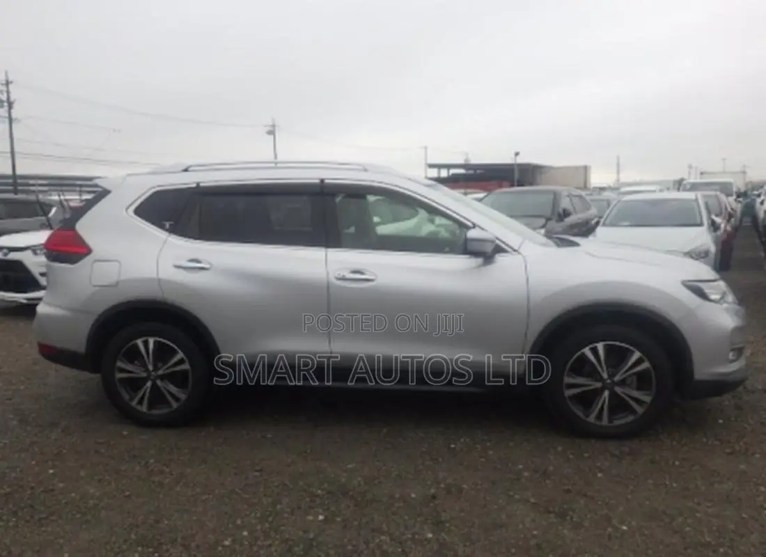 Nissan X-Trail 2.0 Petrol FWD 2019 Silver